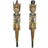 Pair of Hand Holding Chinese Totem