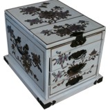 Large Creamy Mirror Box - Flower